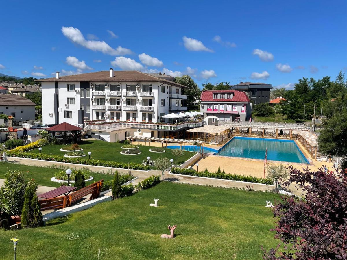 Hotel Elit Kirkovo  Exterior photo