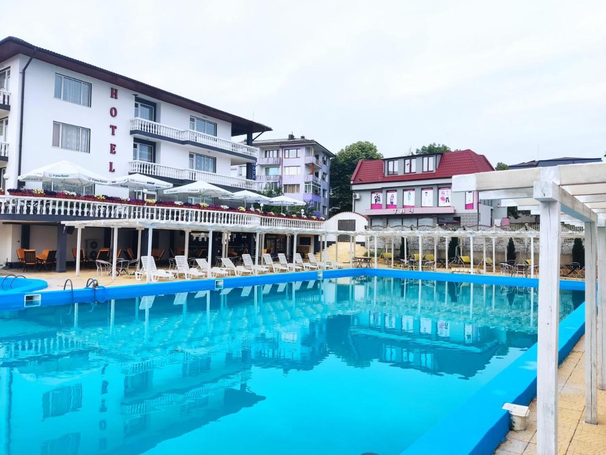 Hotel Elit Kirkovo  Exterior photo